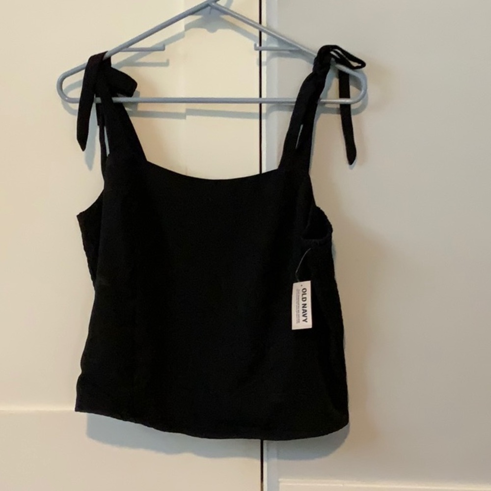 Old Navy Black Sleeveless Top NWT